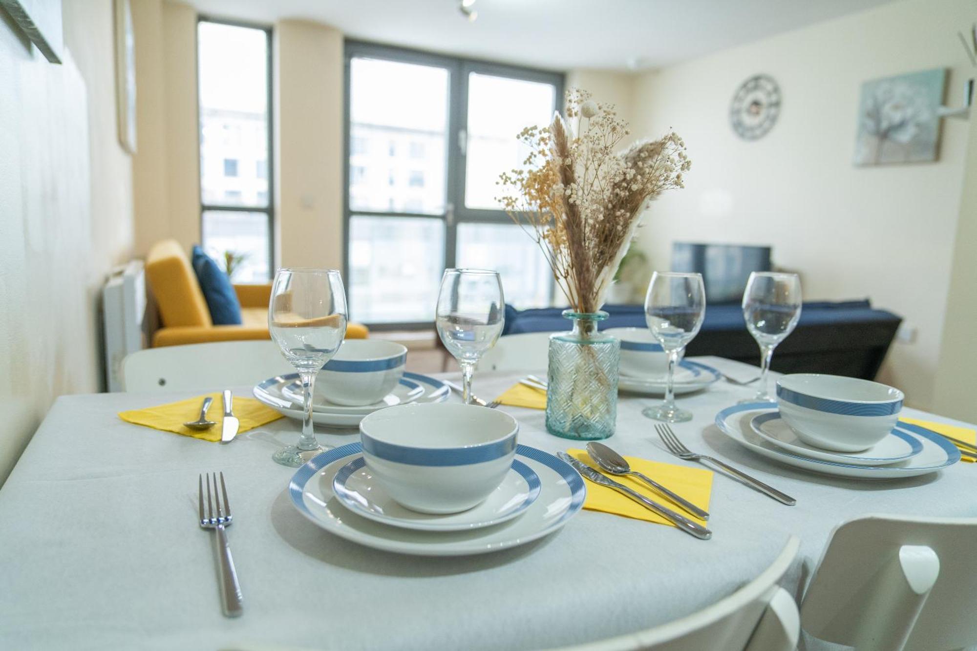 Stay In Our Stylish Flat! & Secure Building & Sleeps Up To 4 Birmingam Exterior foto